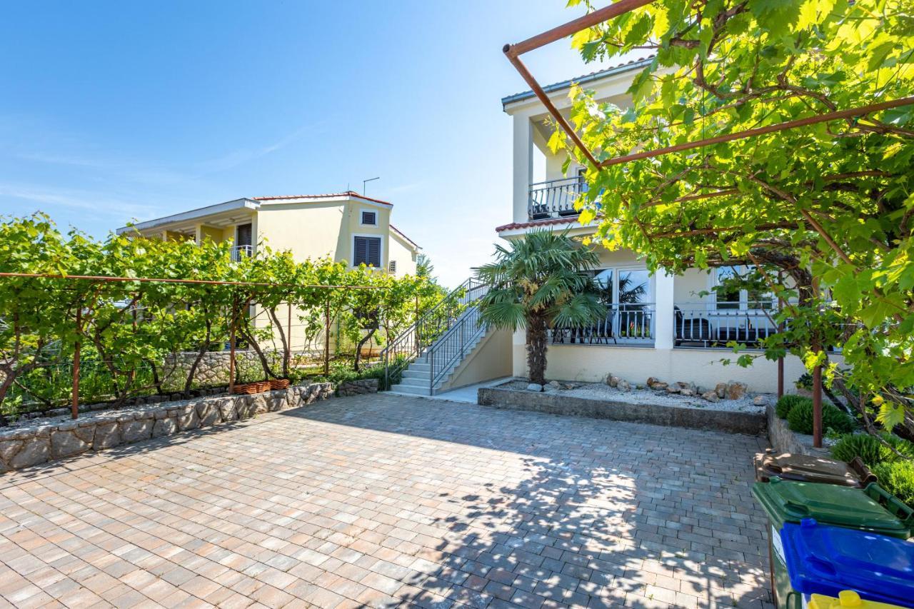Apartment Ana Vantacici Luaran gambar