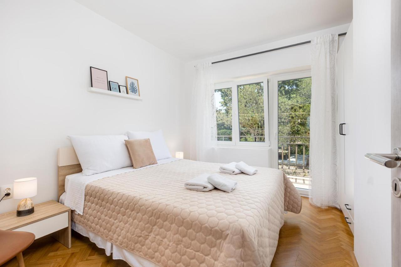 Apartment Ana Vantacici Luaran gambar