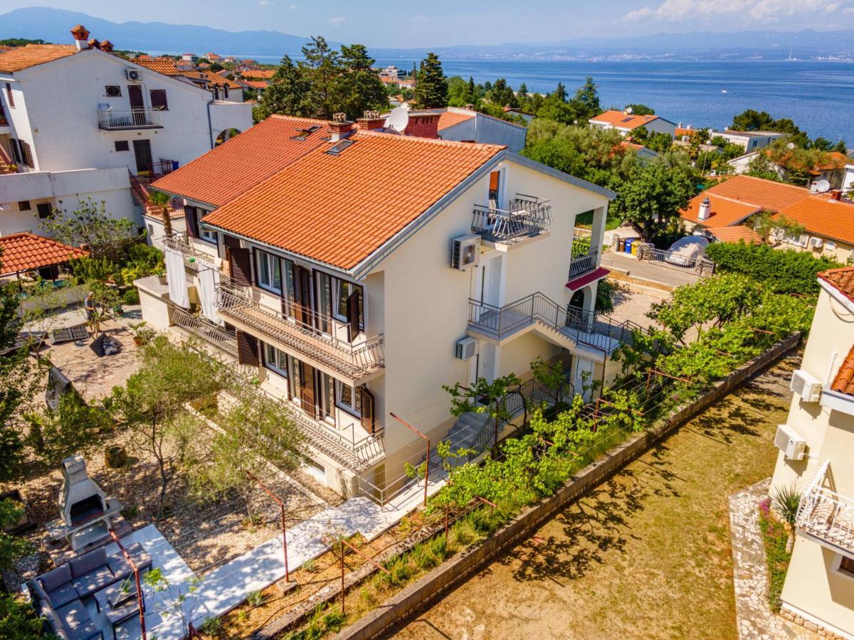 Apartment Ana Vantacici Luaran gambar