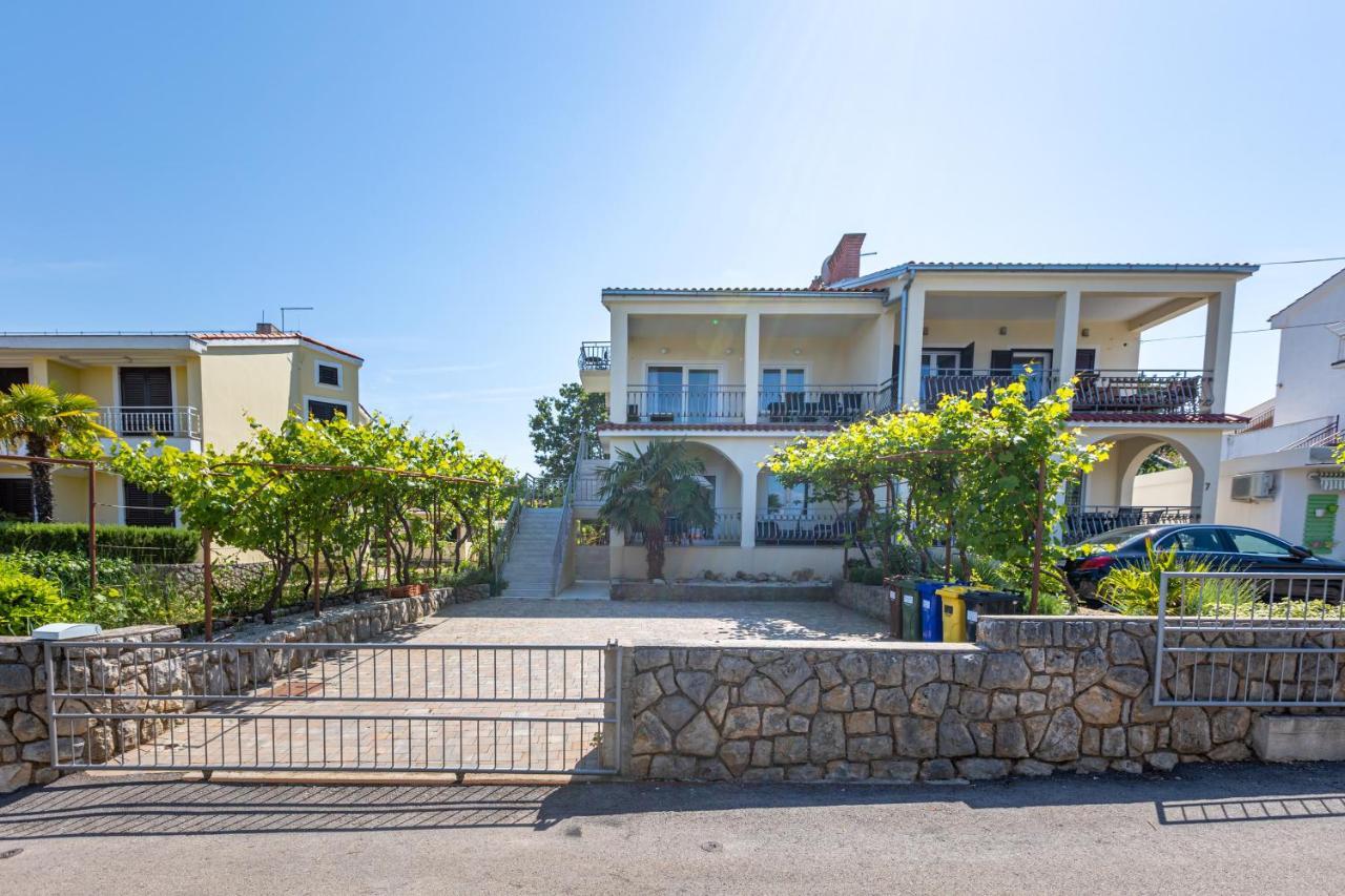 Apartment Ana Vantacici Luaran gambar