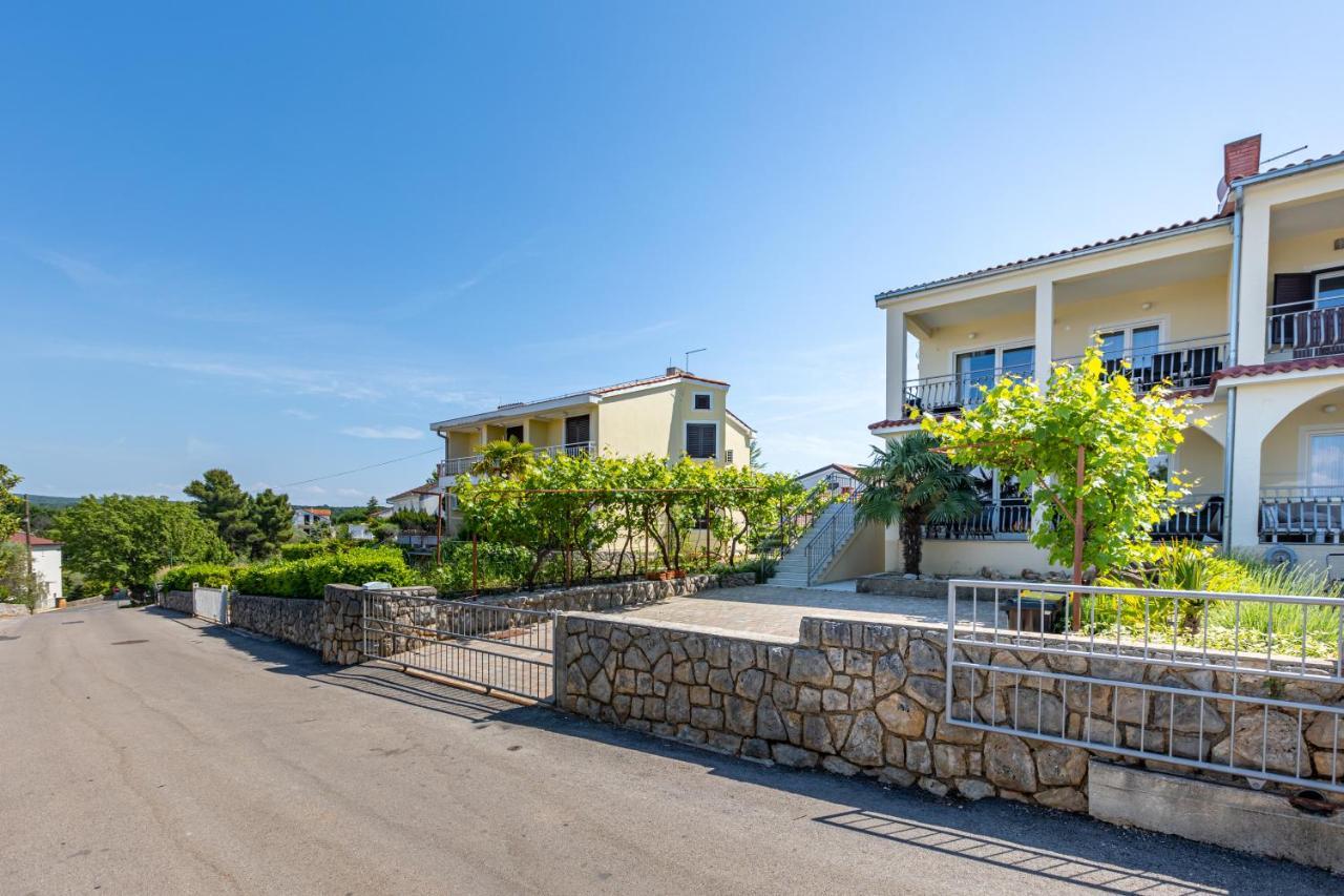 Apartment Ana Vantacici Luaran gambar